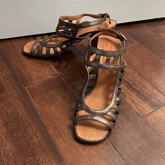 Metallic Chie Mihara strappy sandals - Picture 1 of 4